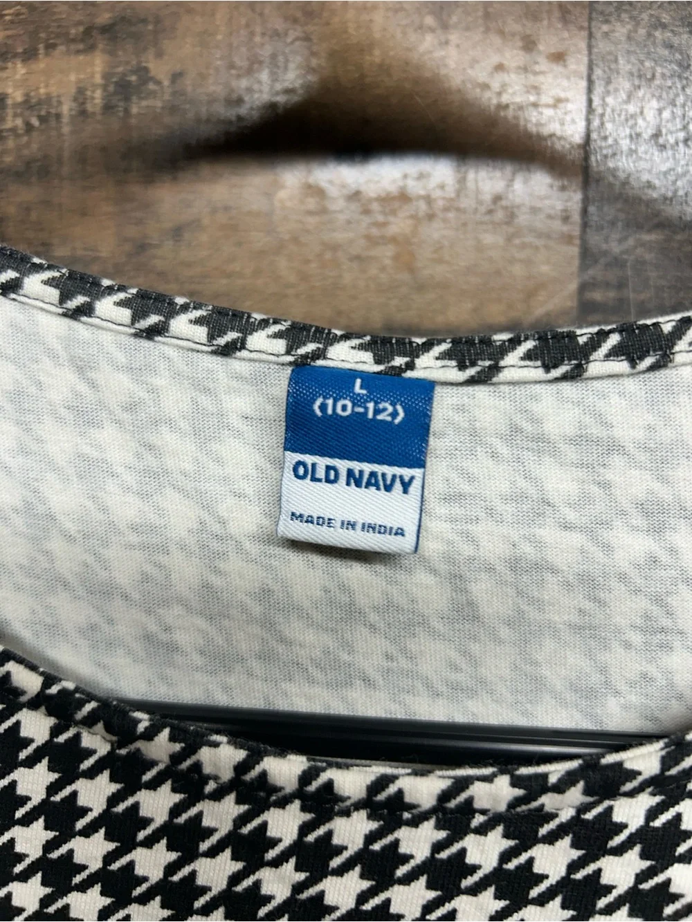 Old Navy Black & White Houndstooth Long Sleeve Fit-and-Flare Dress